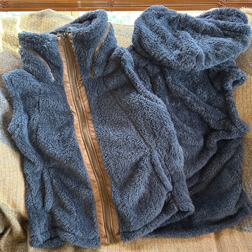 Women’s Fleece Vest - hidden hoodie